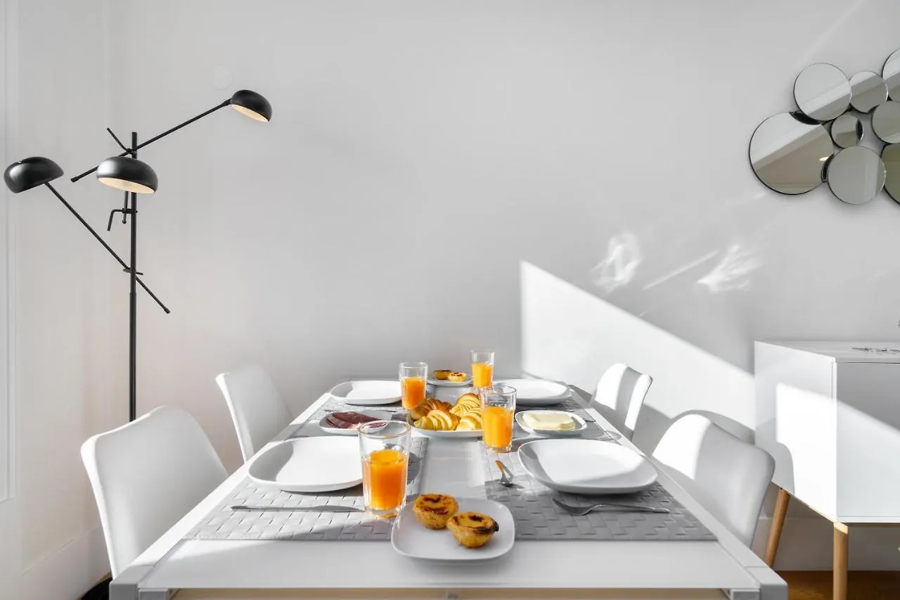Whome Restauradores Deluxe W/ Elevator & Ac Perfect For Families & Friends リスボン ポルトガル
